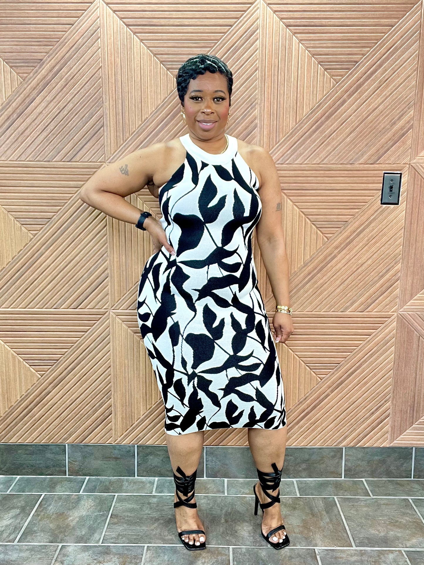 Abstract Midi (Black) Stretchy