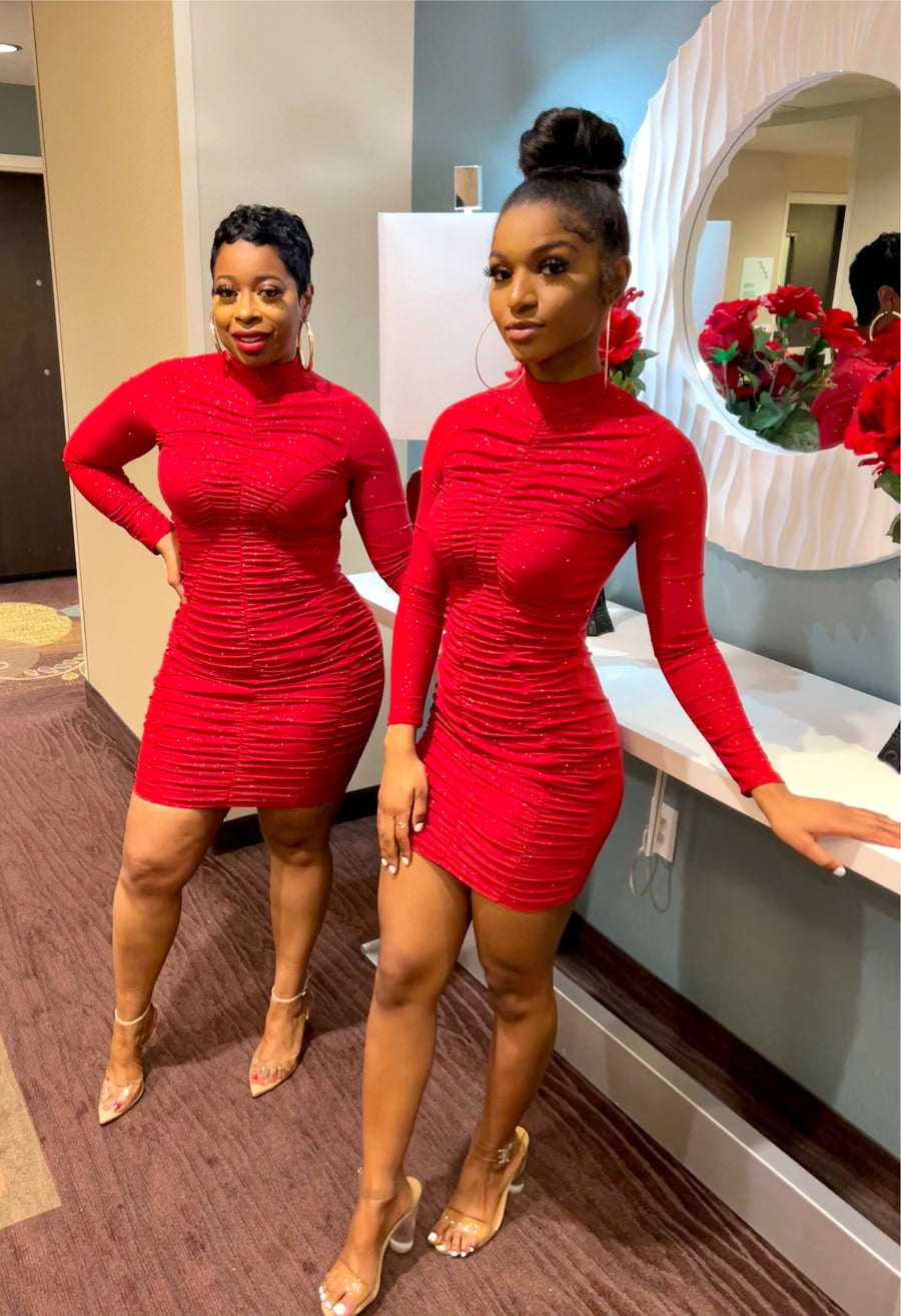 The MY EVERYTHING Shirred Dress (Red)