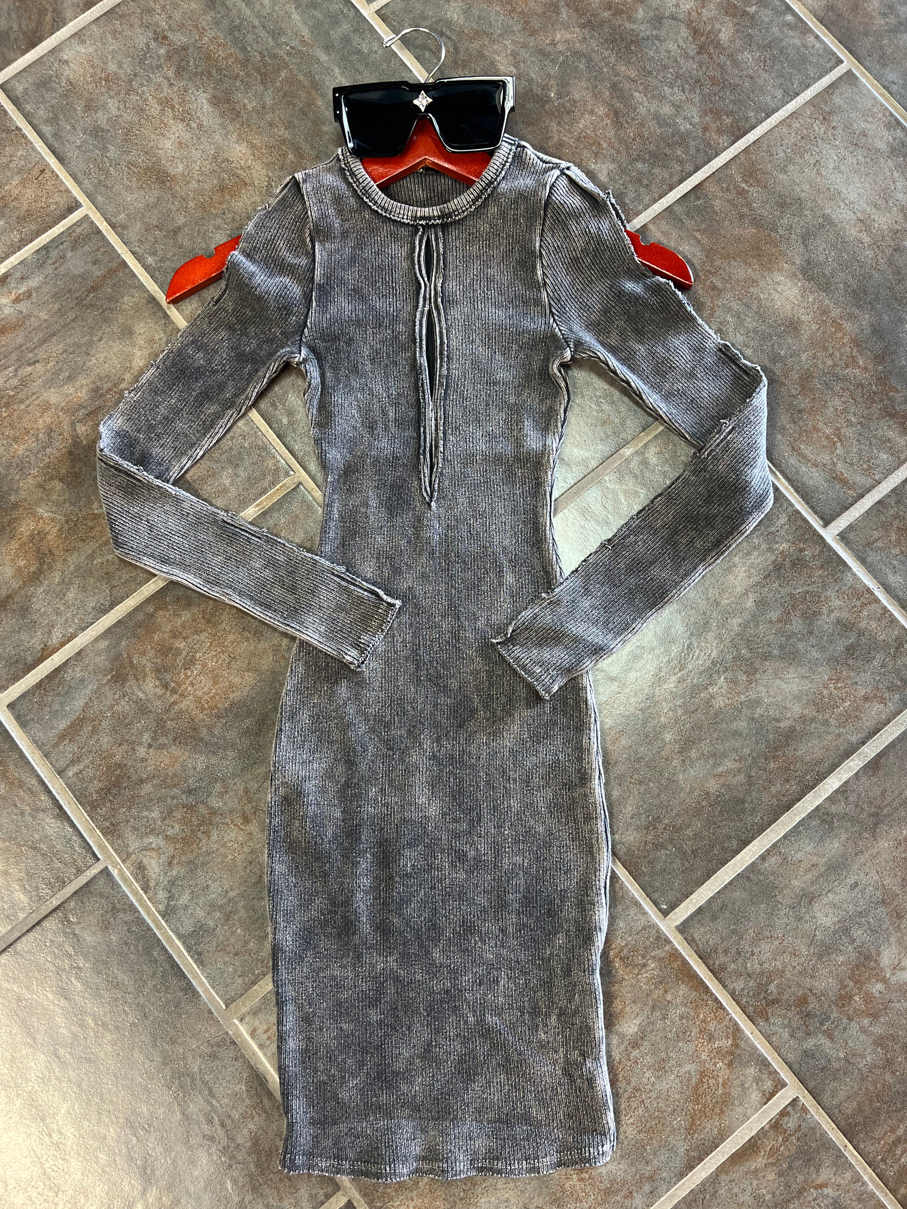 The SLICED Ribbed Dress (Black)