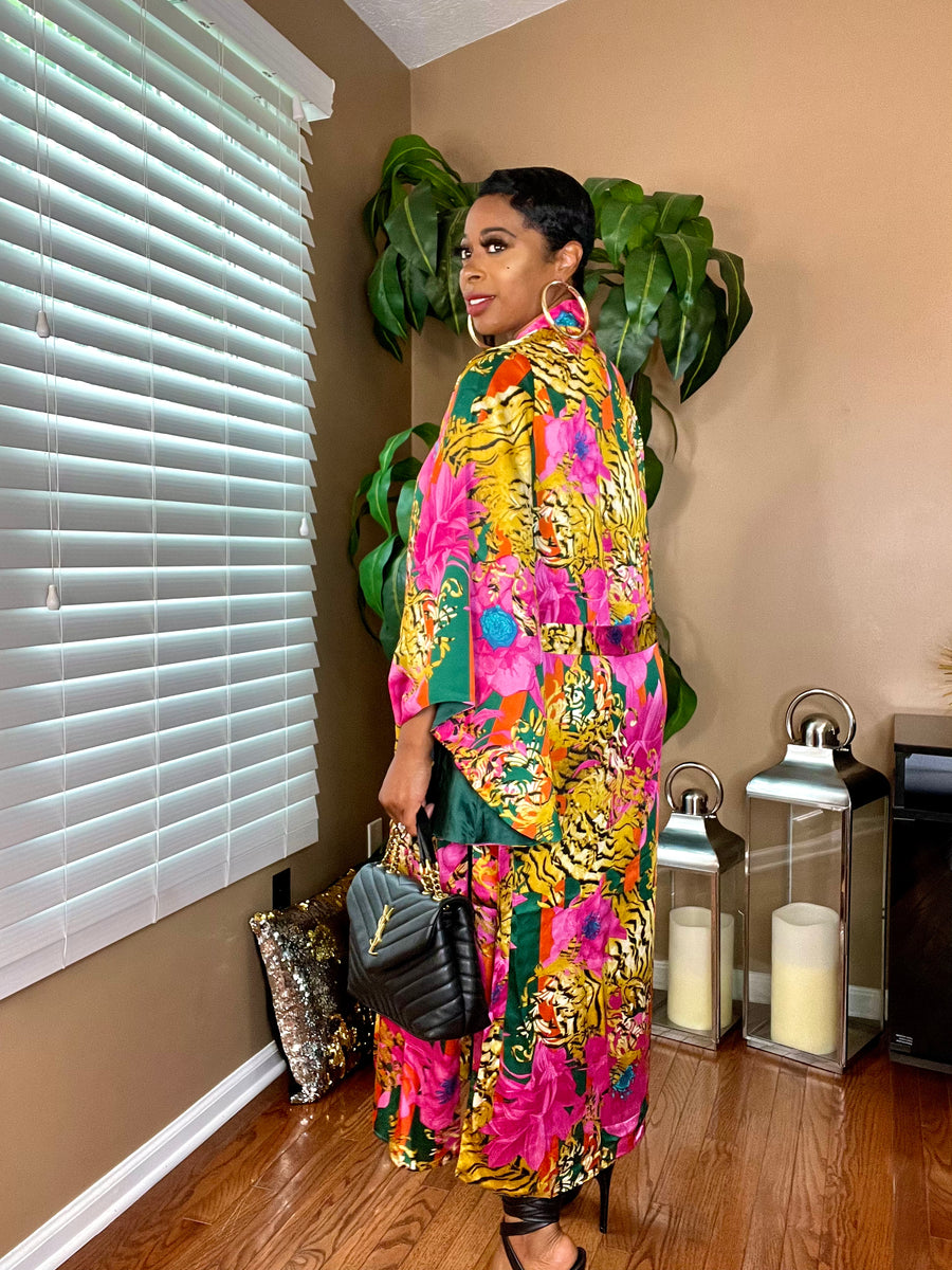 The “MICATO” Maxi Kimono (Pink/Multi)