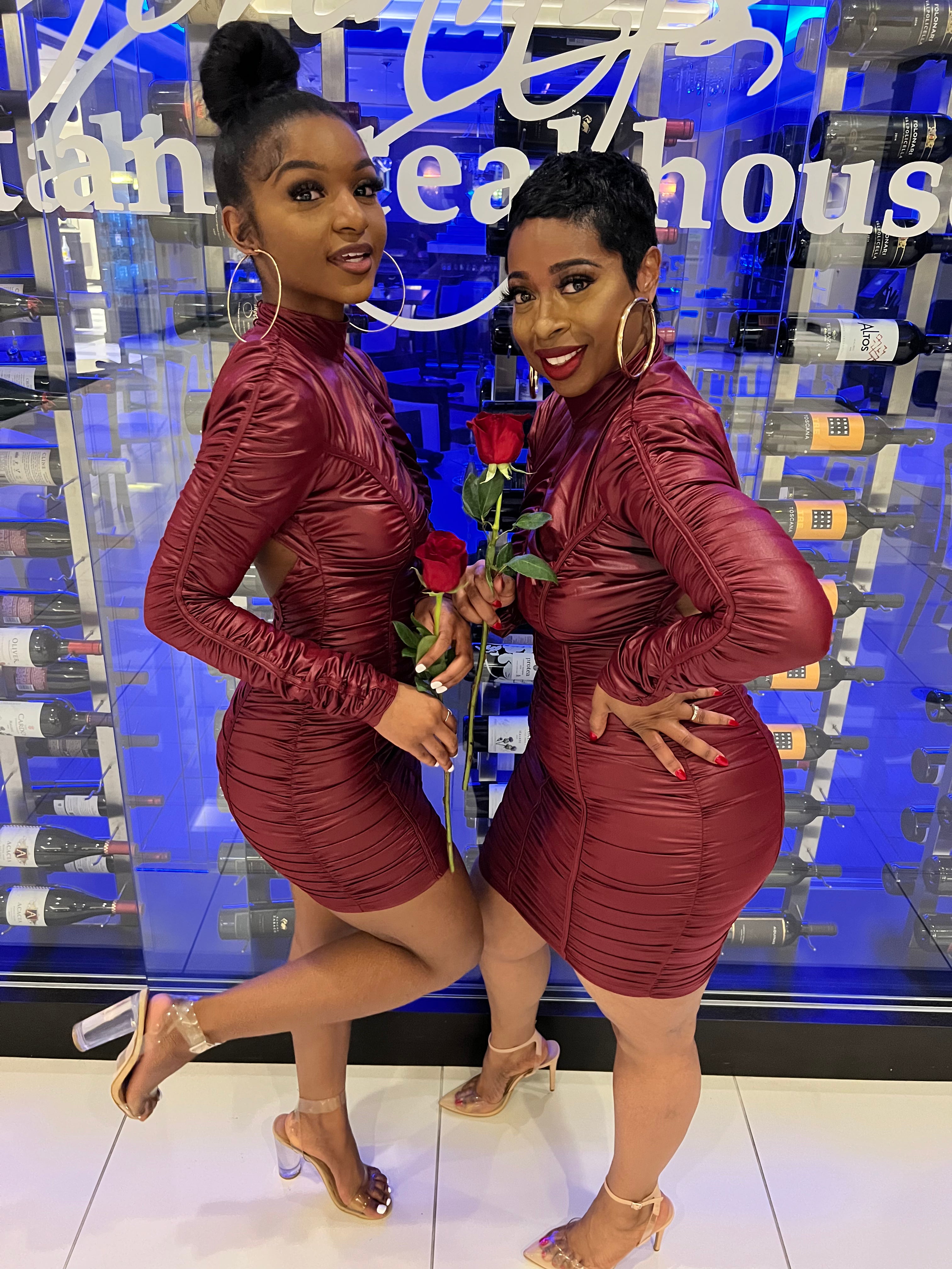 The YOUR TEMPTATION Shirring Dress (Burgundy)