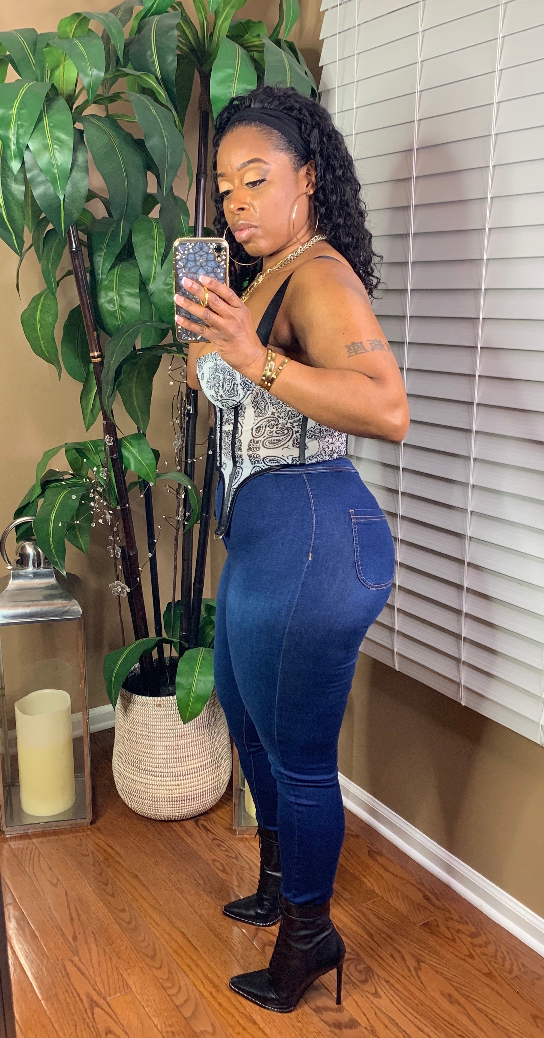 KRISSY Corset Garter Top (White/Black Bandana)