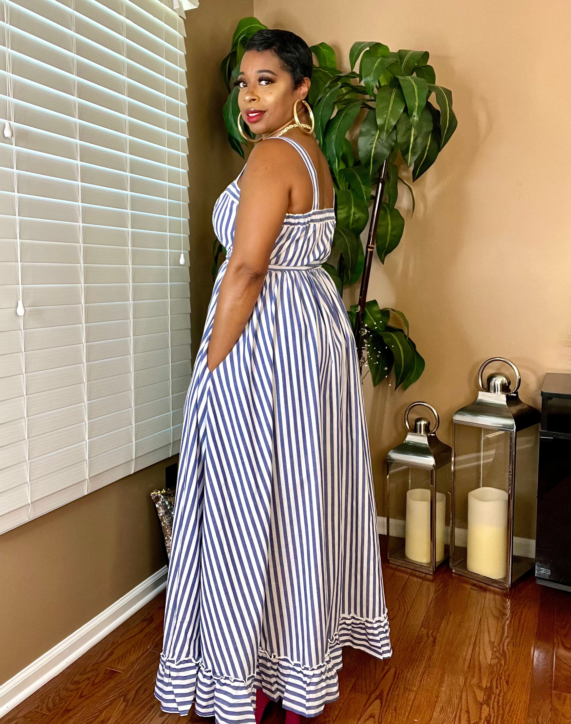 The “BAILEE” Striped Maxi Dress (Blue/White)