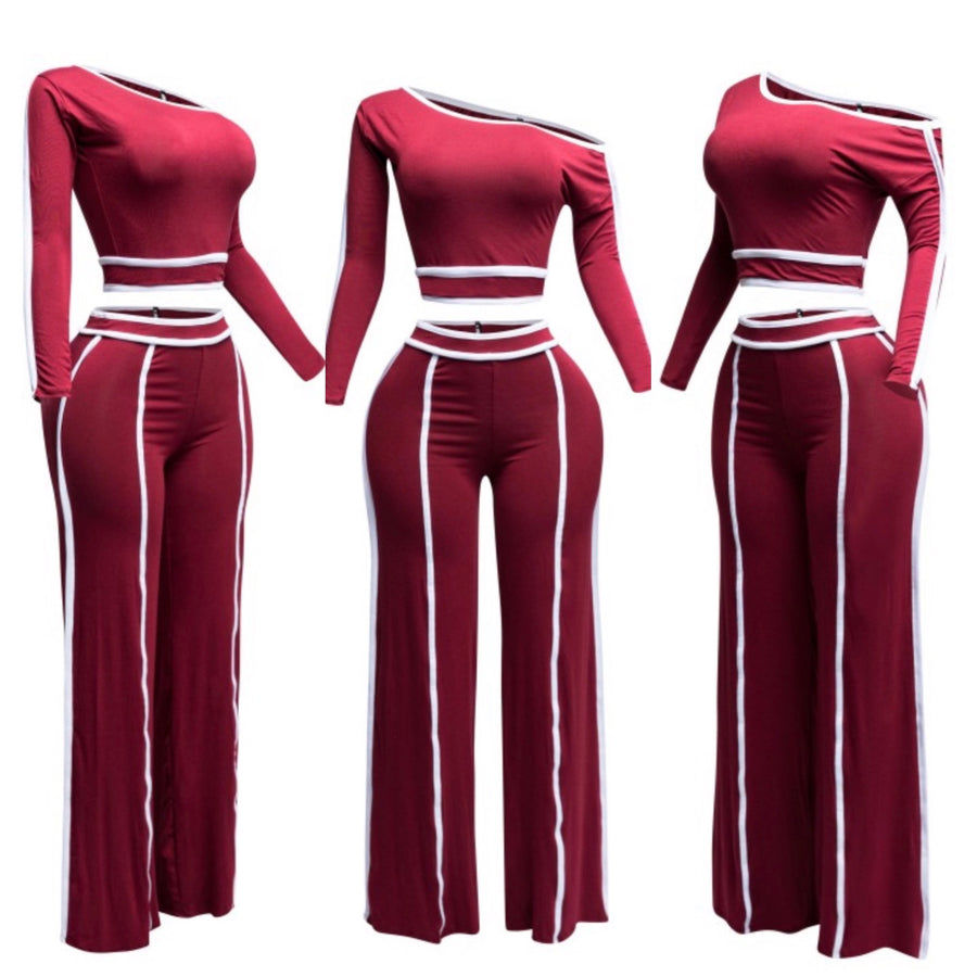 The Sonoma off the shoulder Set (Burgundy/White)