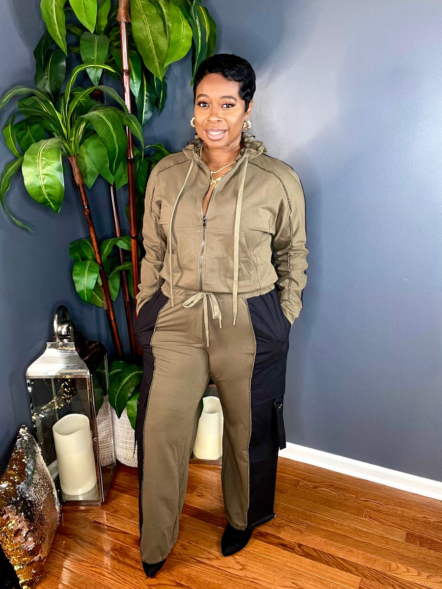 The Cai Luxe Cargo Set (Olive/Black)