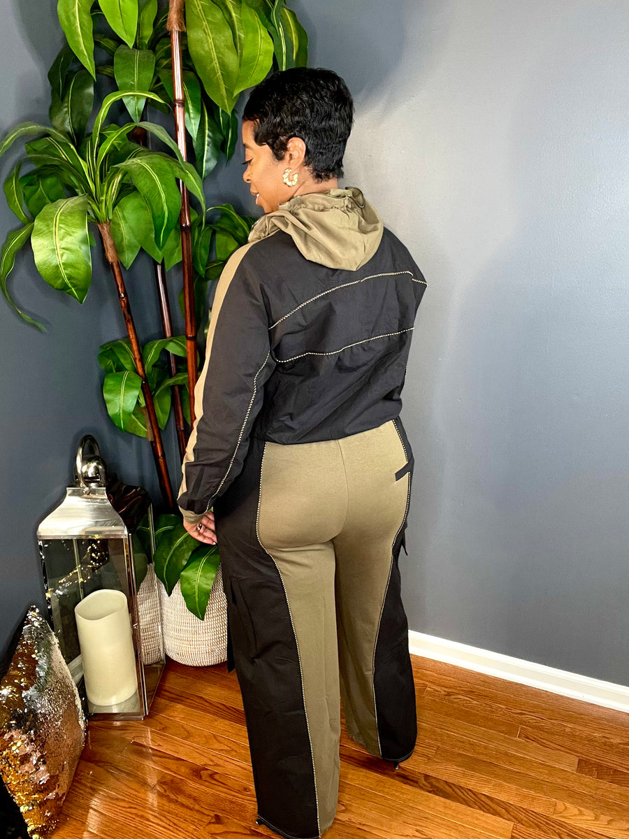 The Cai Luxe Cargo Set (Olive/Black)
