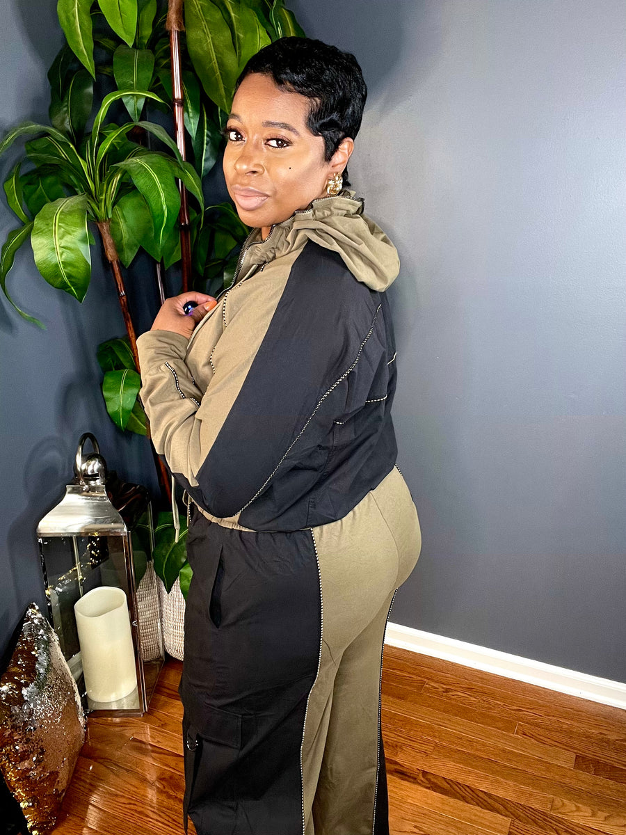 The Cai Luxe Cargo Set (Olive/Black)