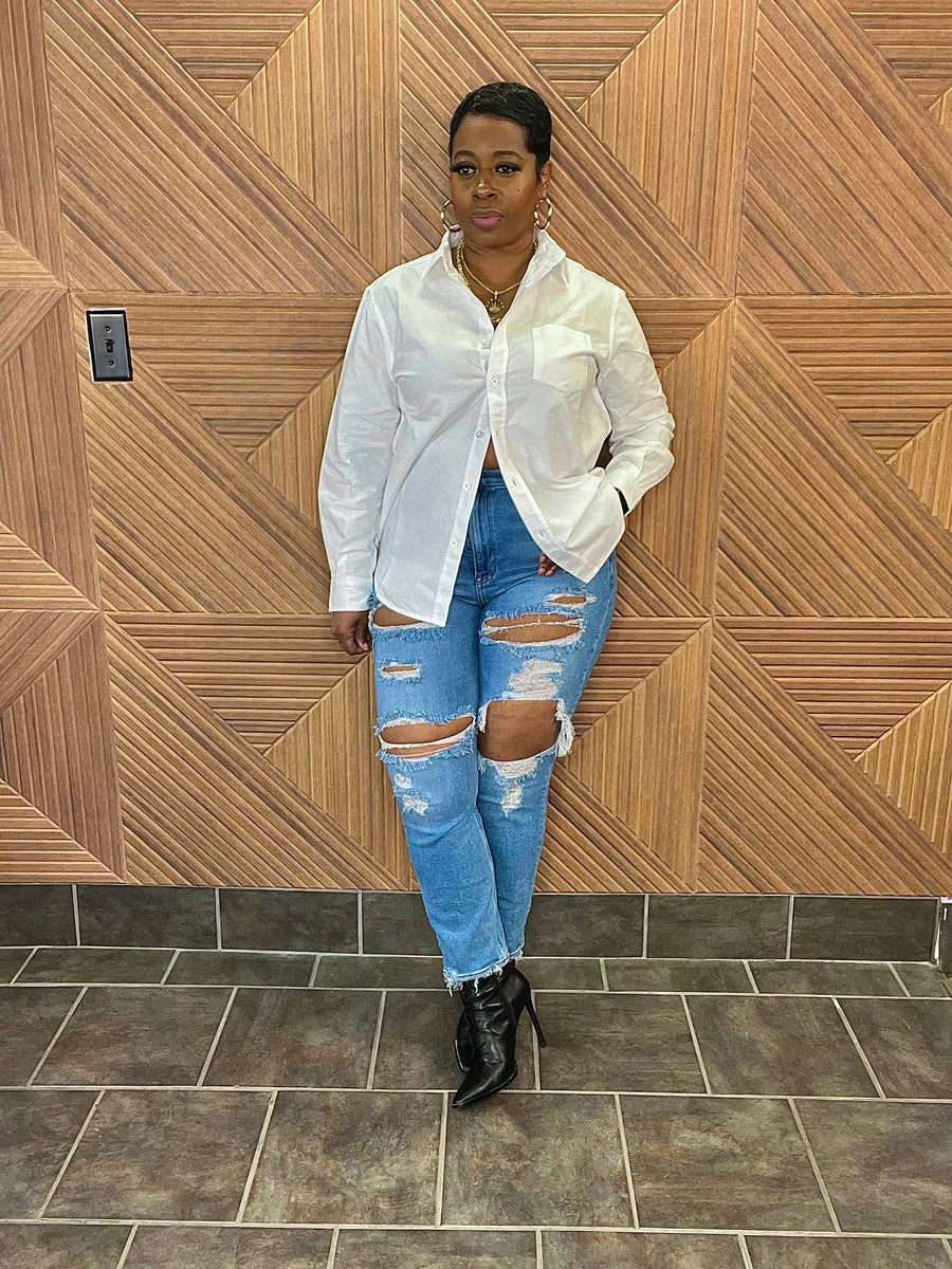 The Classic Boyfriend White Button Down Shirt (can size down)