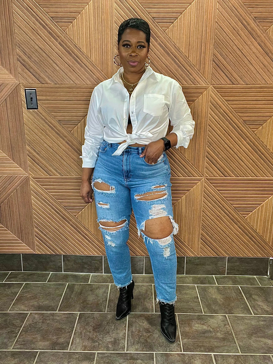 The Classic Boyfriend White Button Down Shirt (can size down)