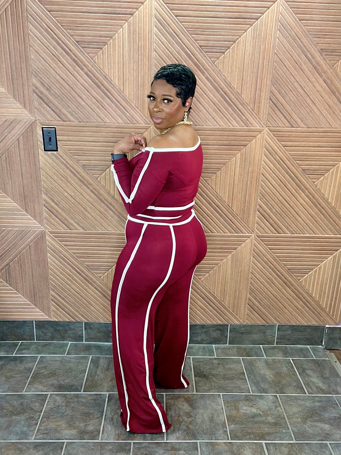 The Sonoma off the shoulder Set (Burgundy/White)