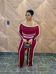 The Sonoma off the shoulder Set (Burgundy/White)