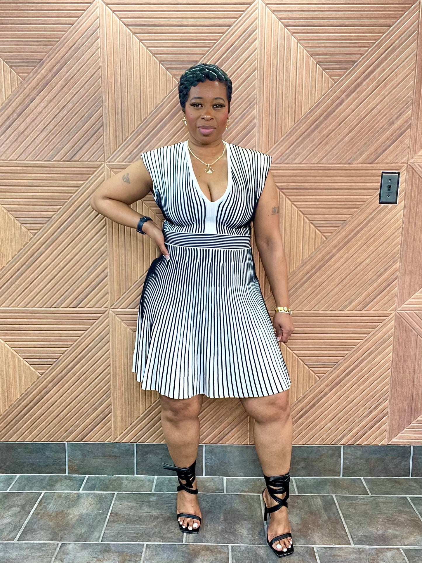 Power Hour Flare Dress (White/Black)