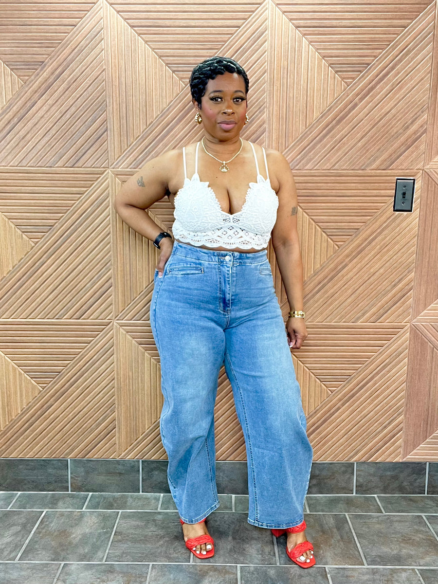 Bold Curve Barrel Jeans (Med.Wash) Very Stretchy