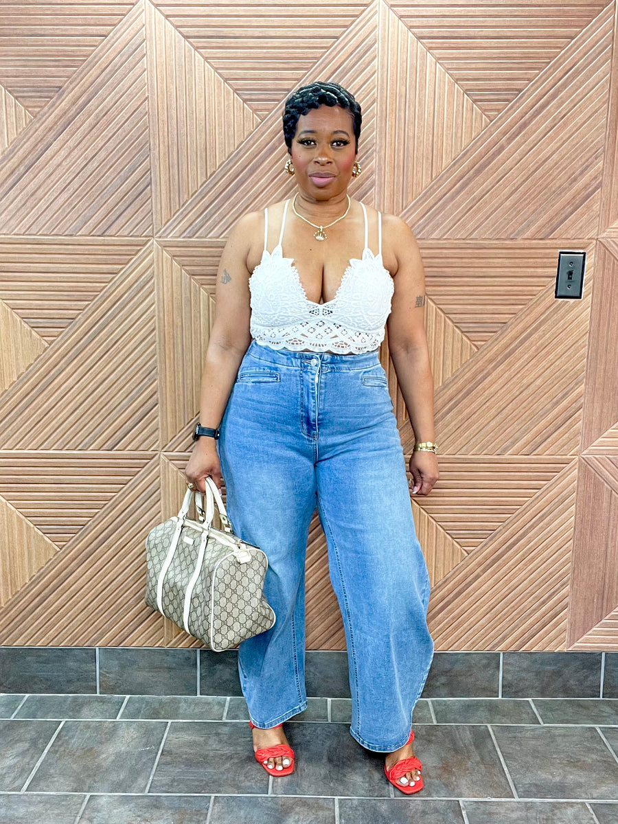 Bold Curve Barrel Jeans (Med.Wash) Very Stretchy
