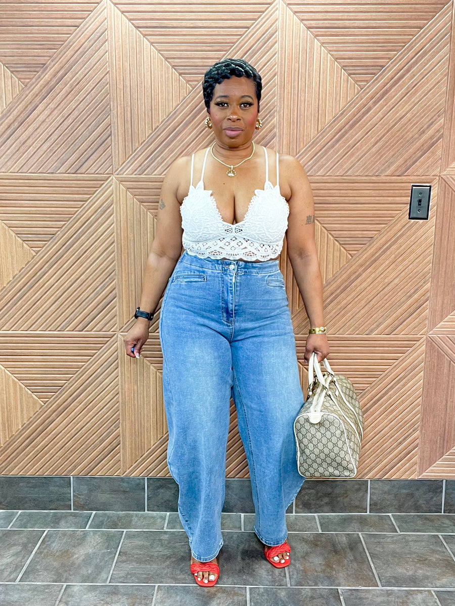 Bold Curve Barrel Jeans (Med.Wash) Very Stretchy