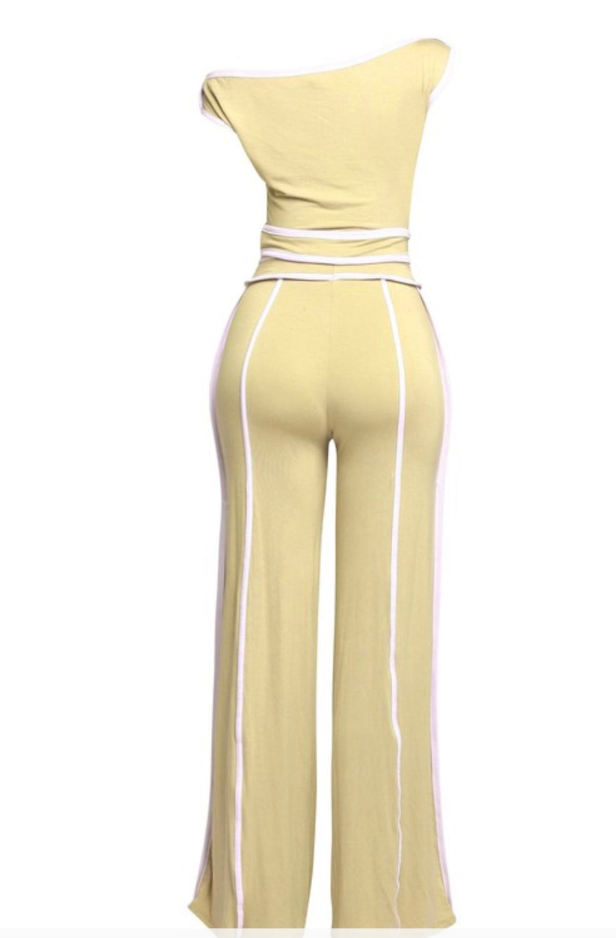 The “Classy Chic” Set (Yellow)