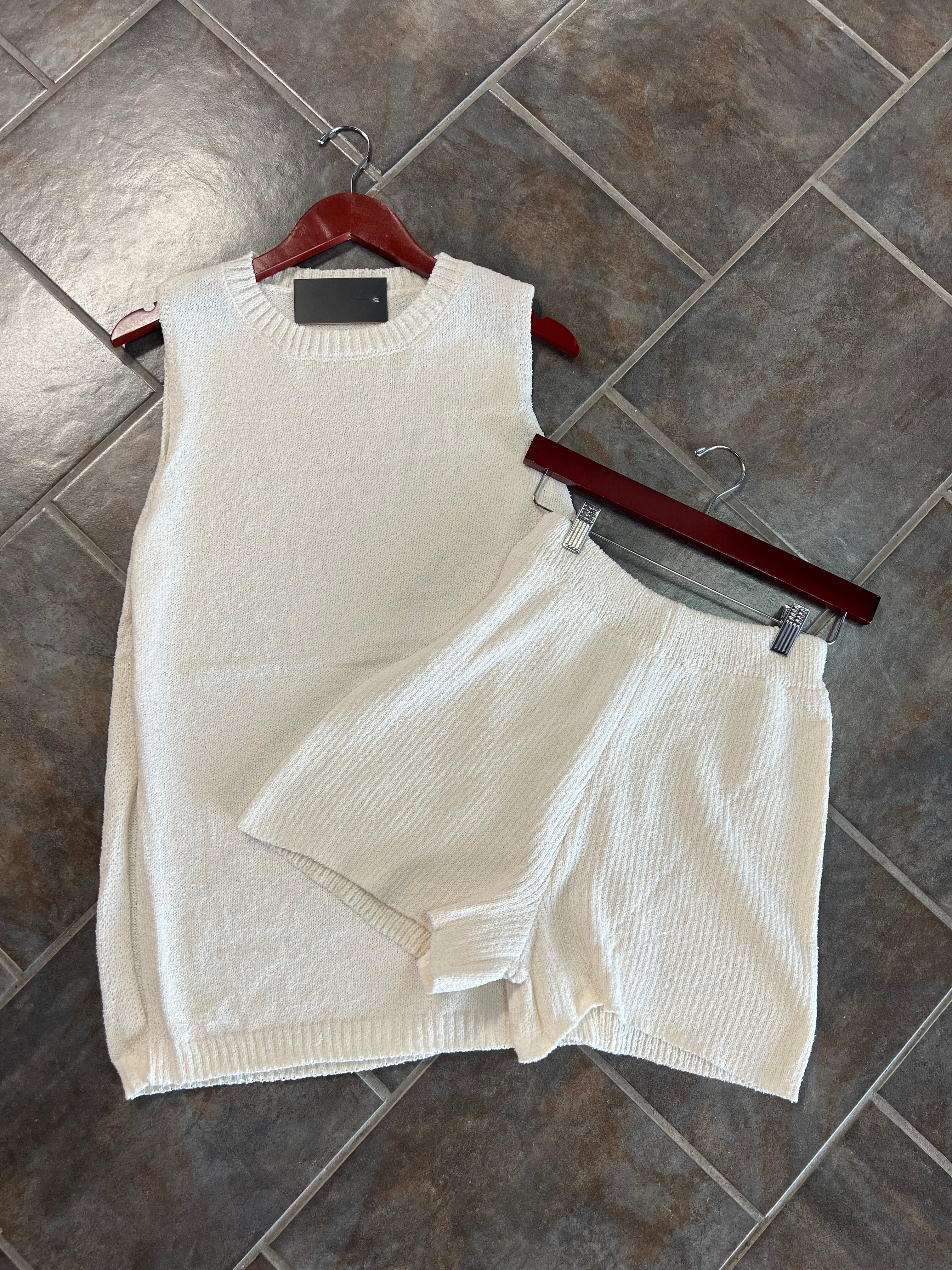 The “Cozy & Comfy Chic” Shorts Set - Cream (Stretchy)