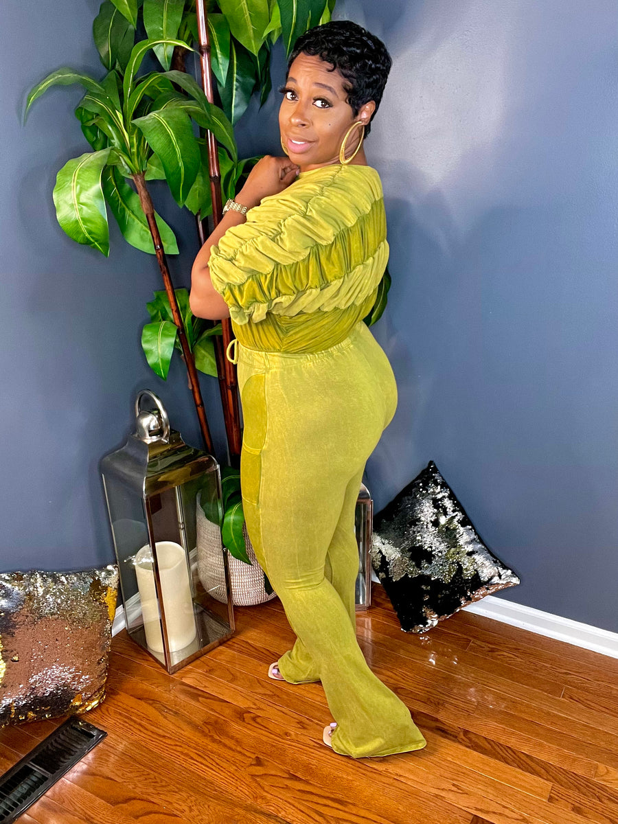 The Excuse Me Miss Set (Olive)