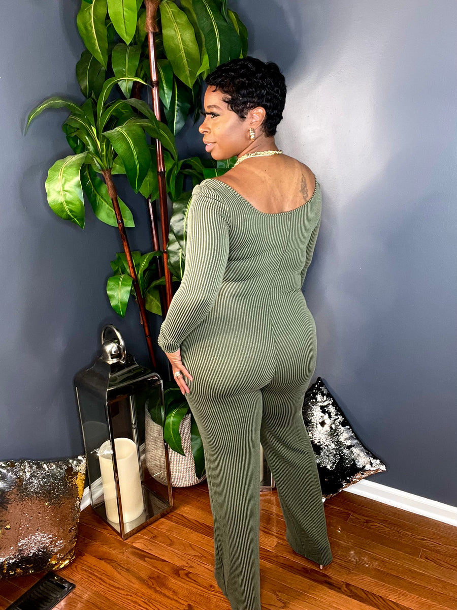 The Pretty Chic Jumpsuit (Olive)