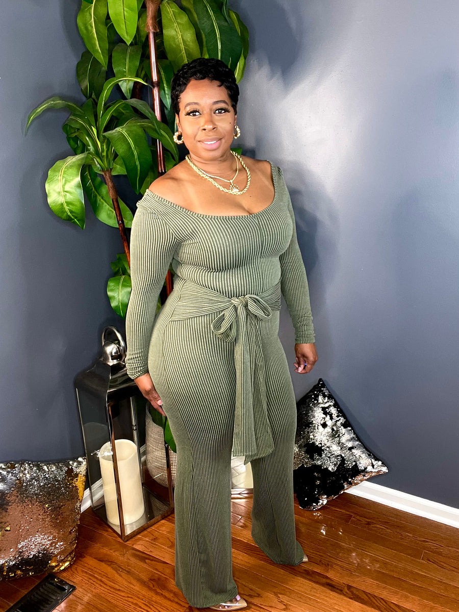 The Pretty Chic Jumpsuit (Olive)