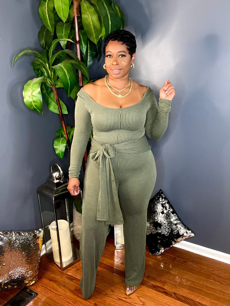 The Pretty Chic Jumpsuit (Olive)