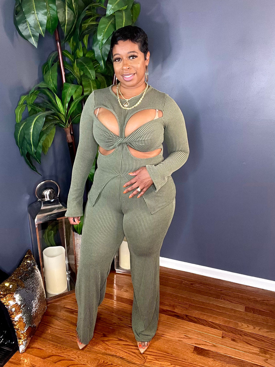 The Stay Ready Ribbed Pant Set (Olive)
